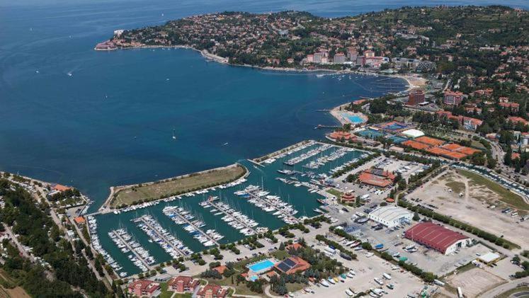 Floating House Hurrea Villa Portoroz Exterior photo